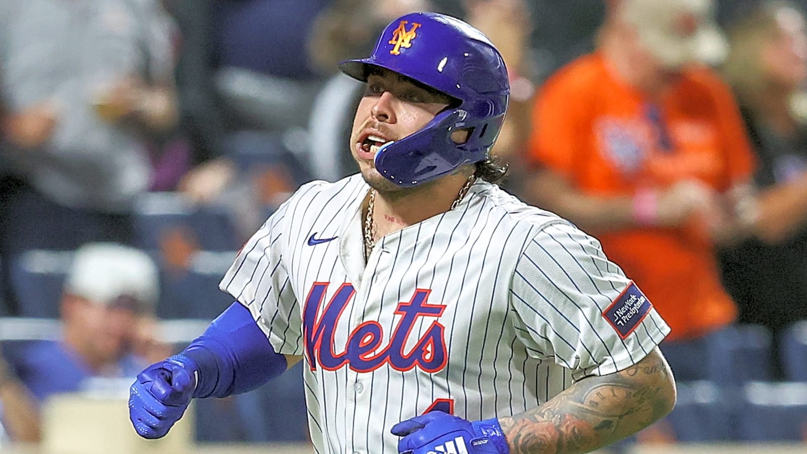 Mets receive good news on injured catcher