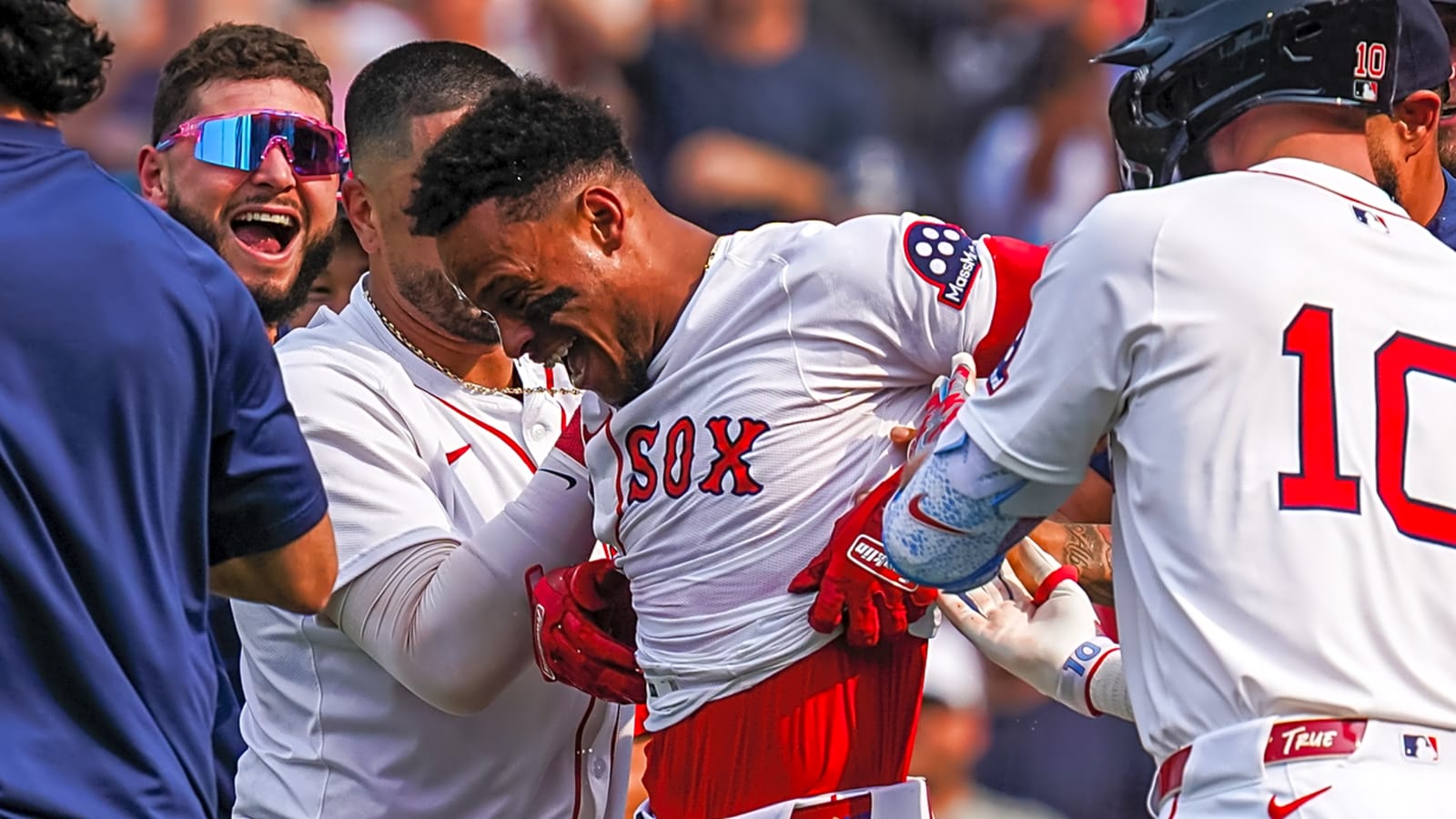 Watch: Red Sox walk-off Angels with only-at-Fenway home run