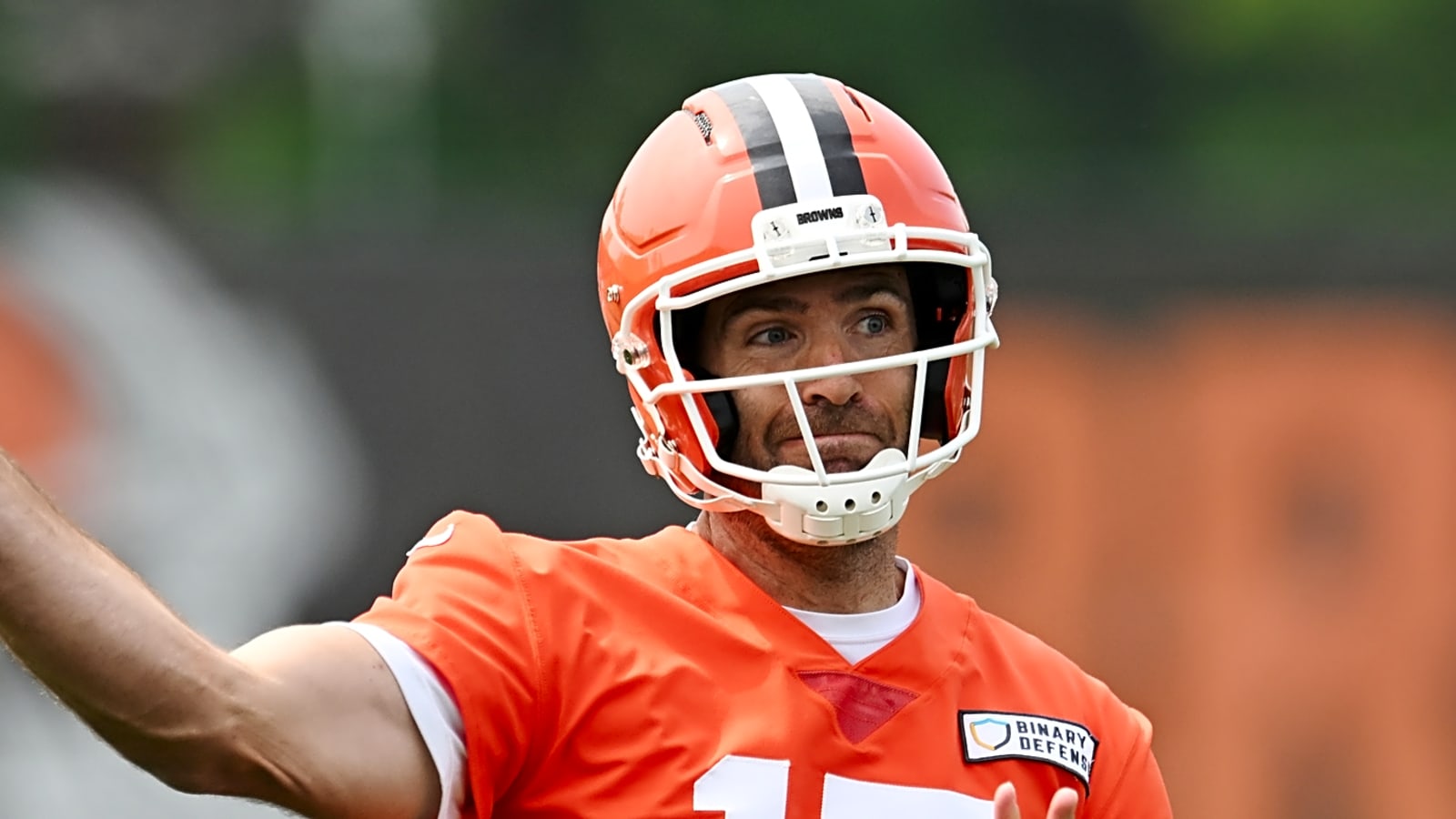 Joe Flacco, Kenny Pickett open up about competing for starting job