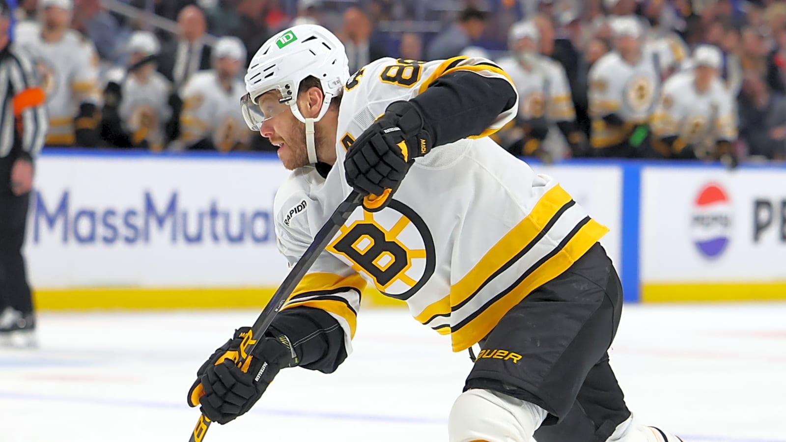 David Pastrnak saves Bruins from elimination with OT winner
