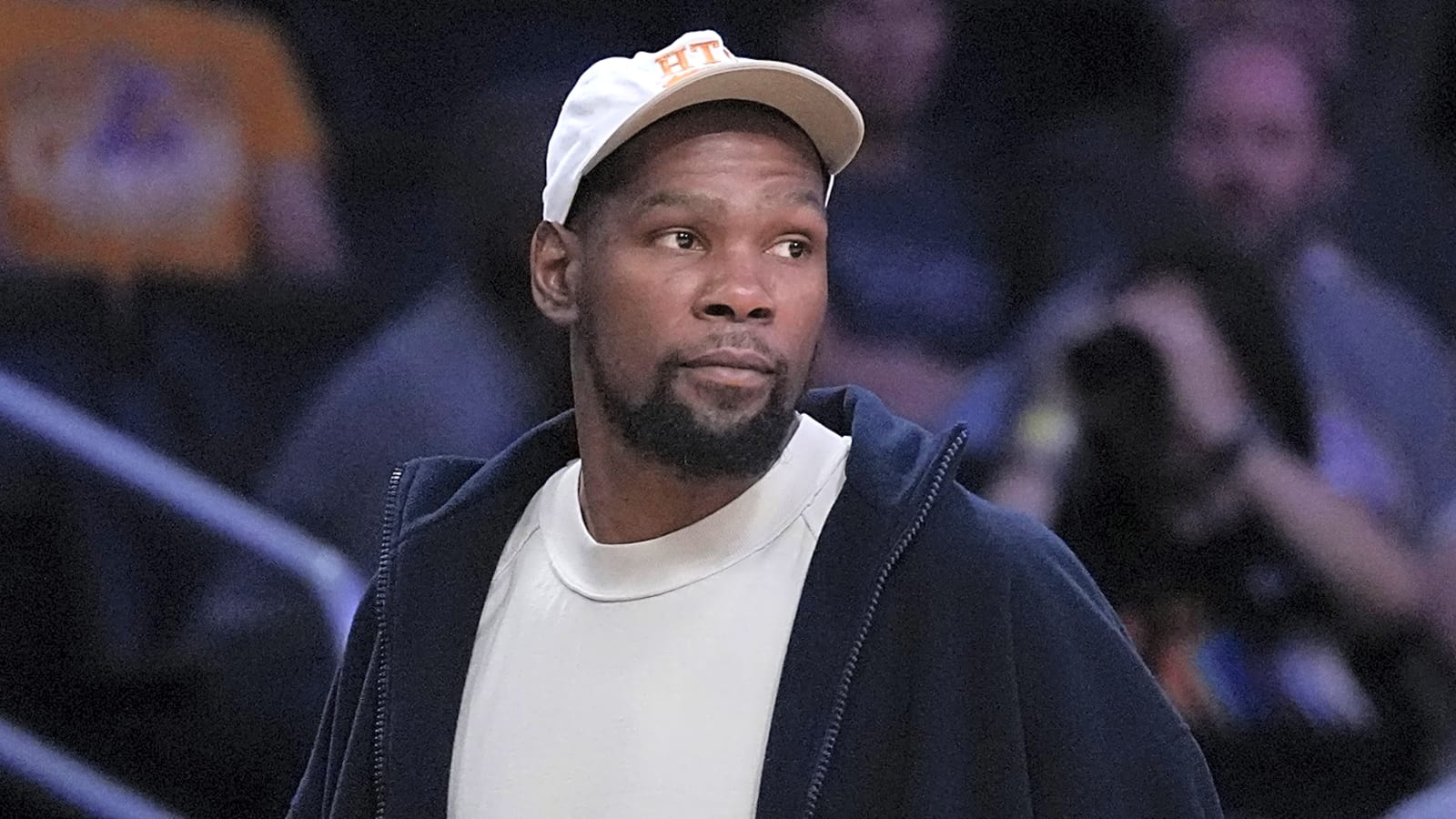 Spurs told to pivot away from Kevin Durant, target future star