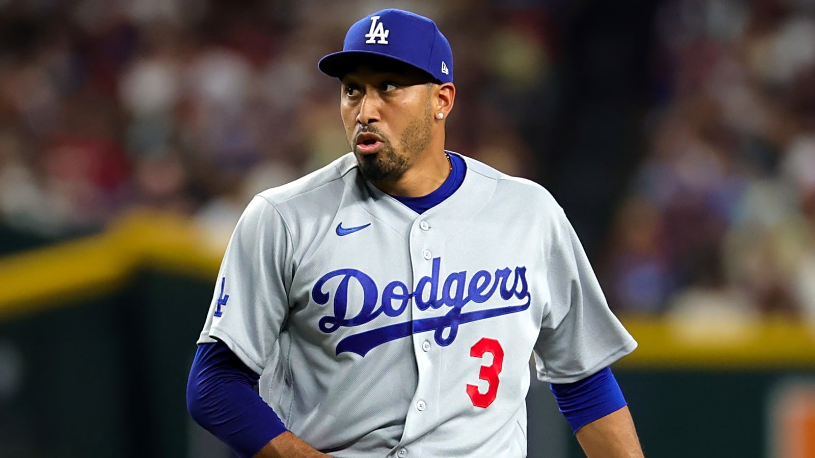 What may keep Edwin Diaz from Dodgers' postseason roster