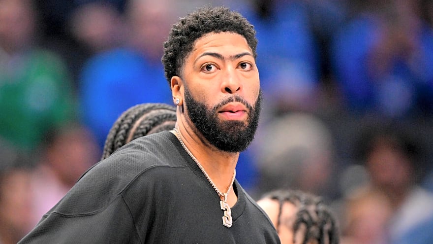 Four teams that could be willing to trade for Mavs' Anthony Davis 