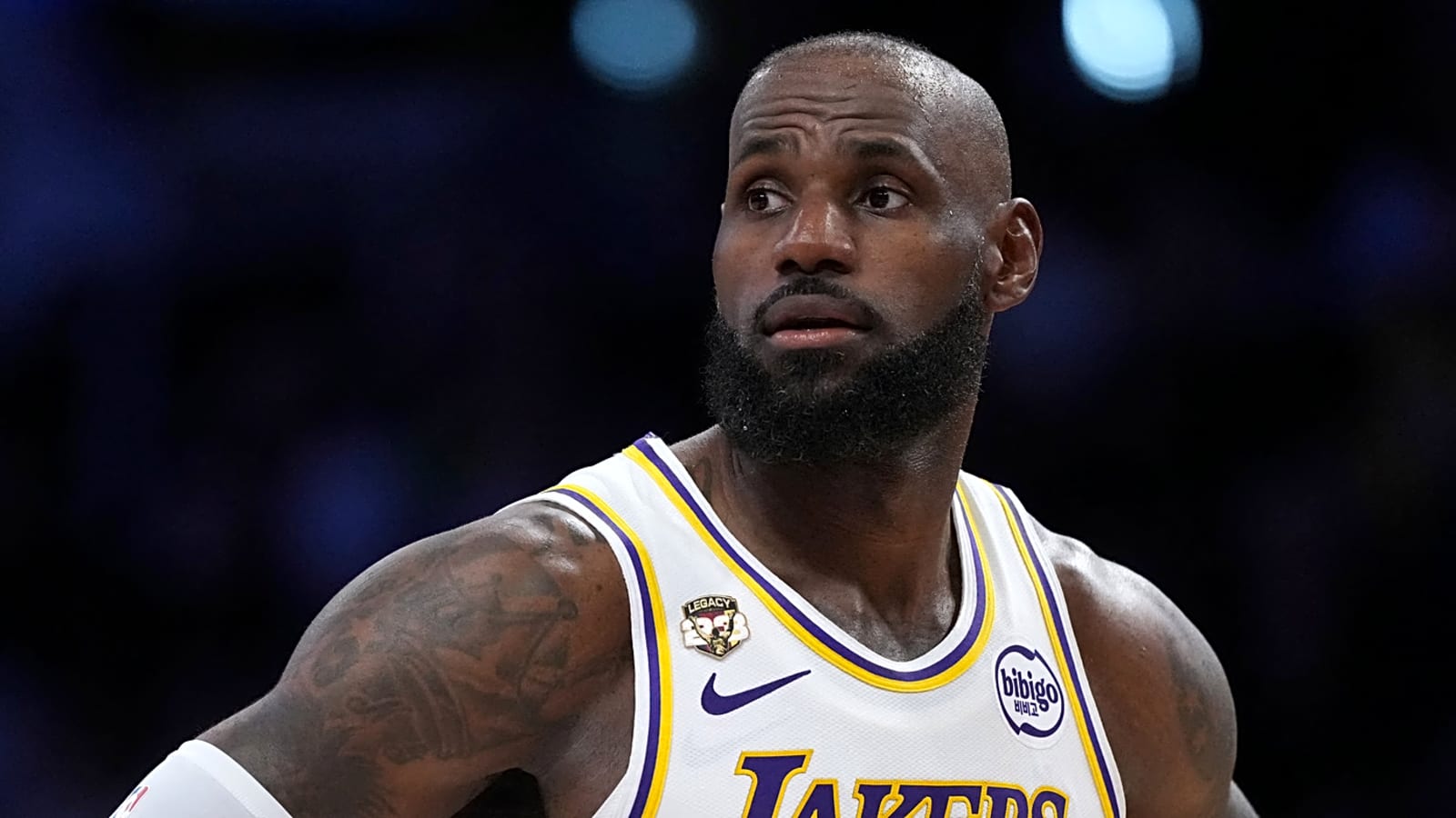 Three teams emerge as favorites in LeBron James sweepstakes