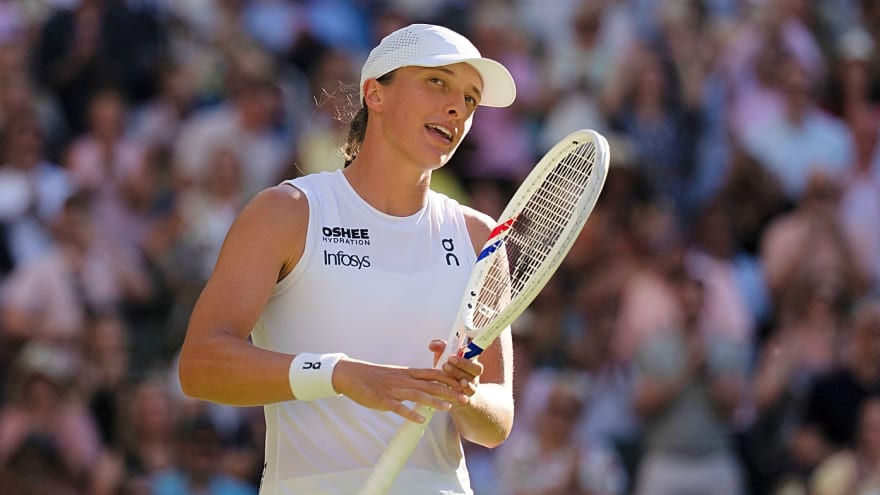 Swiatek moves closer to career grand slam after Wimbledon