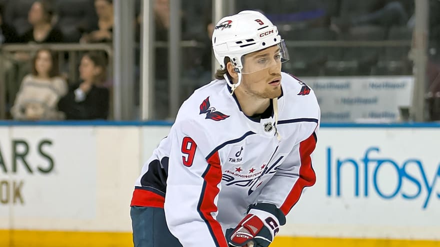 Capitals Begin Extension Talks With Ryan Leonard And Justin Sourdif