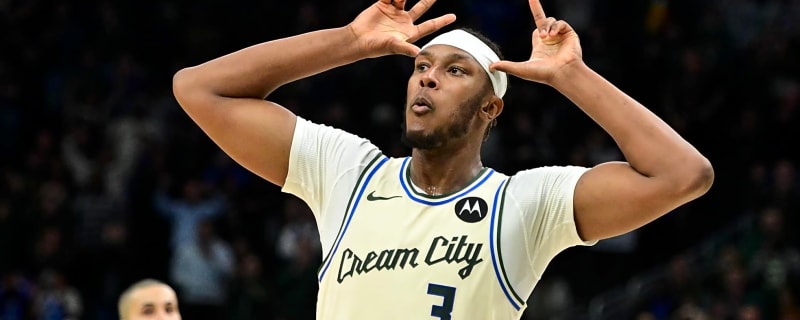 Bucks’ Myles Turner makes crazy shot against Doc Rivers’ ‘most talented’ Joel Embiid