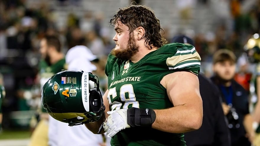 49ers undrafted rookie dating former UFC and WWE champion&#39;s daughter