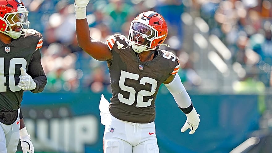 49ers announce roster moves ahead of Wednesday practice
