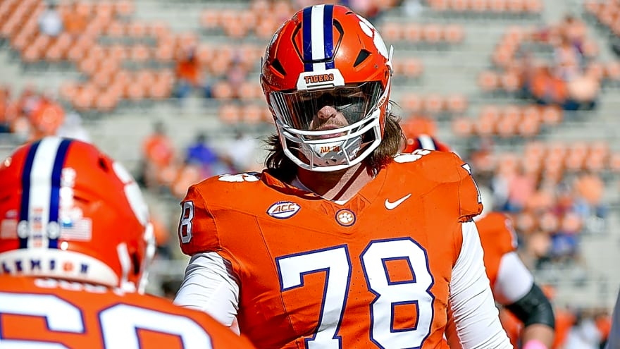 49ers mock draft roundup: One position emerging as clear Round 1 favorite