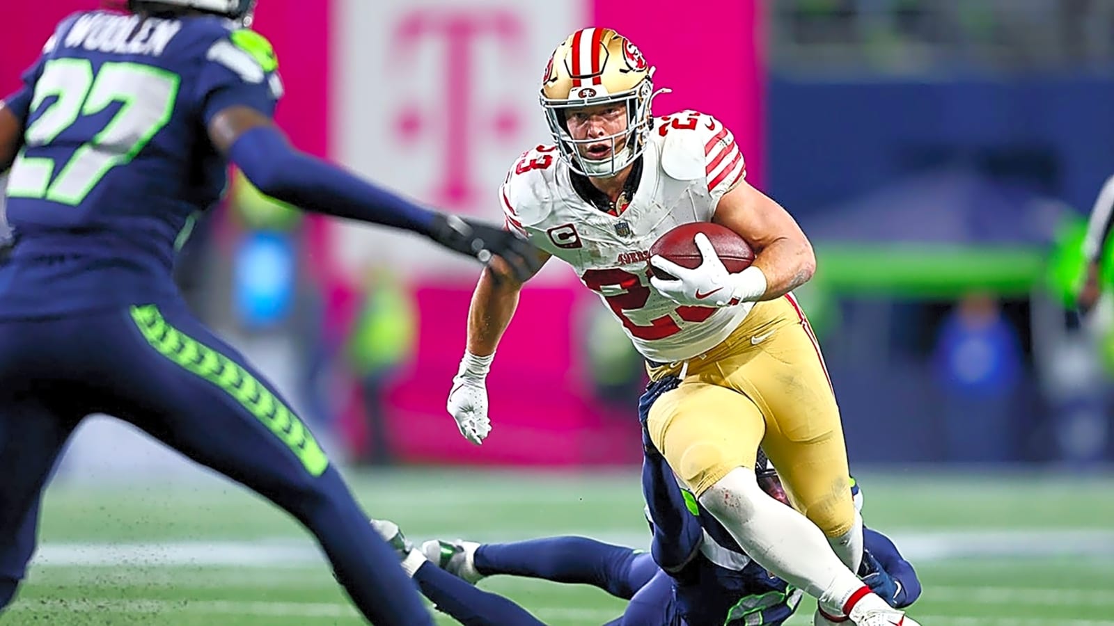 49ers vs. Seahawks injury updates: Christian McCaffrey suffers stinger