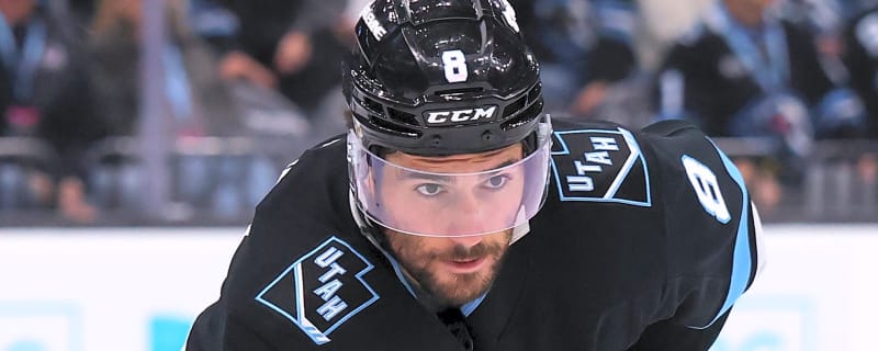 Mammoth re-sign Nick Schmaltz to eight-year extension