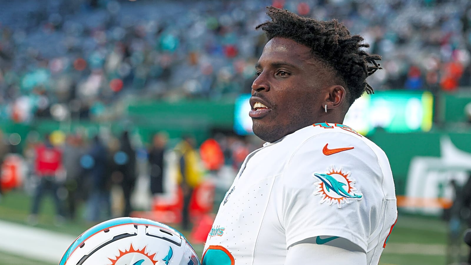 Dolphins GM reveals what it would take for them to trade Hill