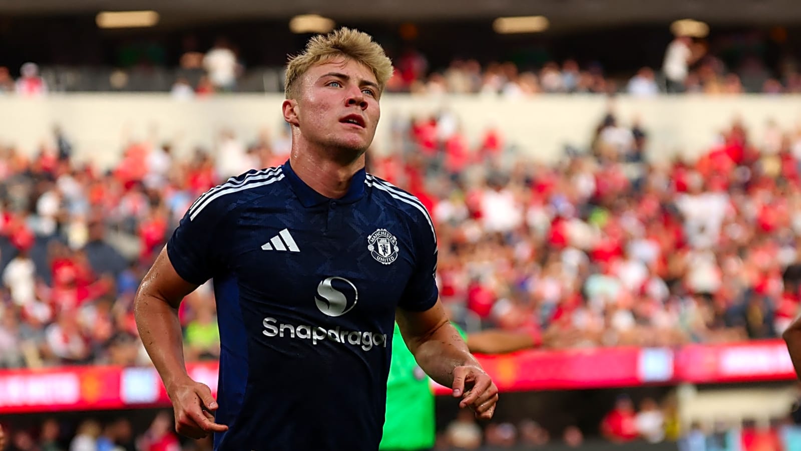 Napoli set demand for Rasmus Hojlund