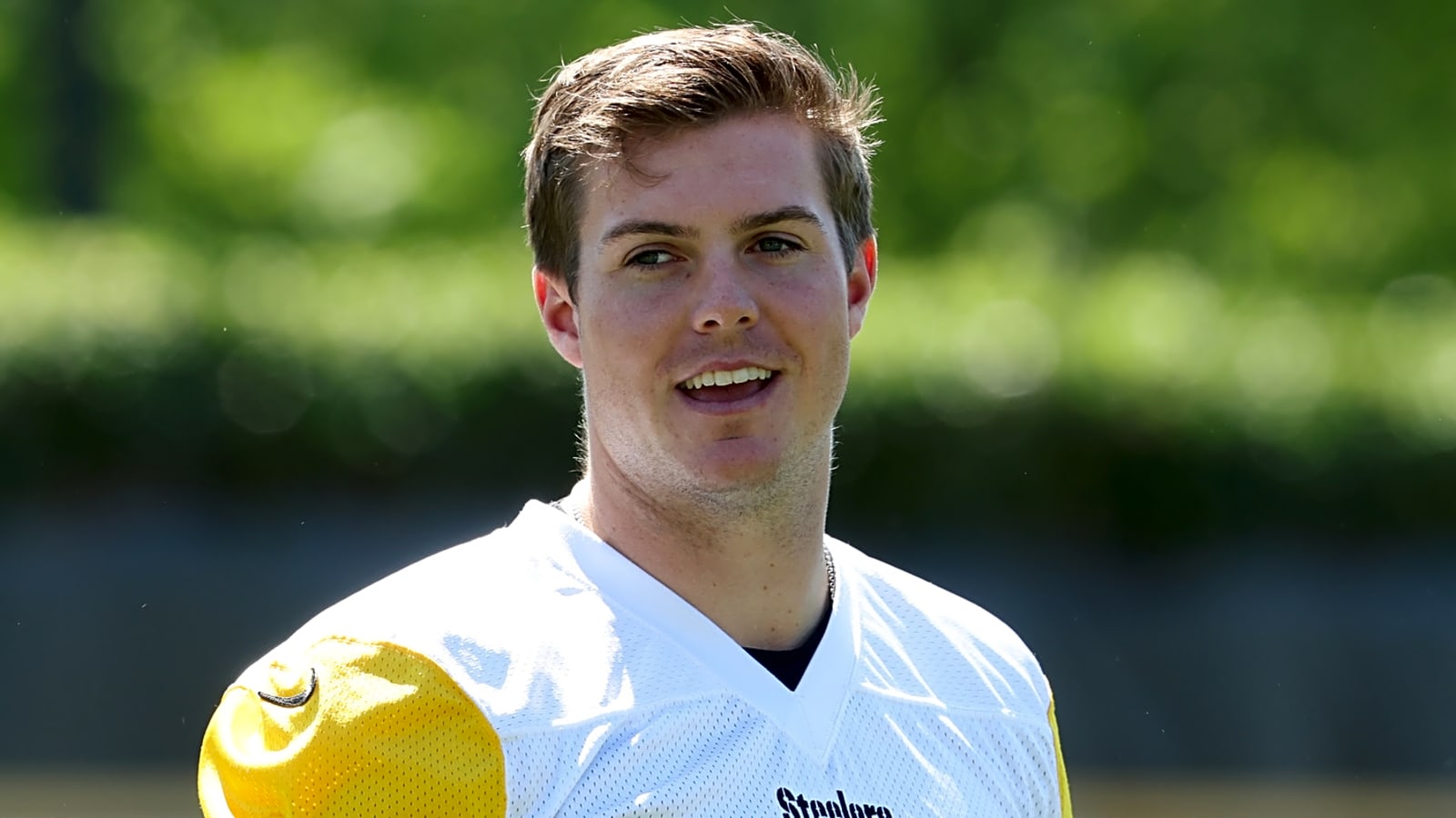 Howard opens up about career uncertainty after Steelers drafting Allar
