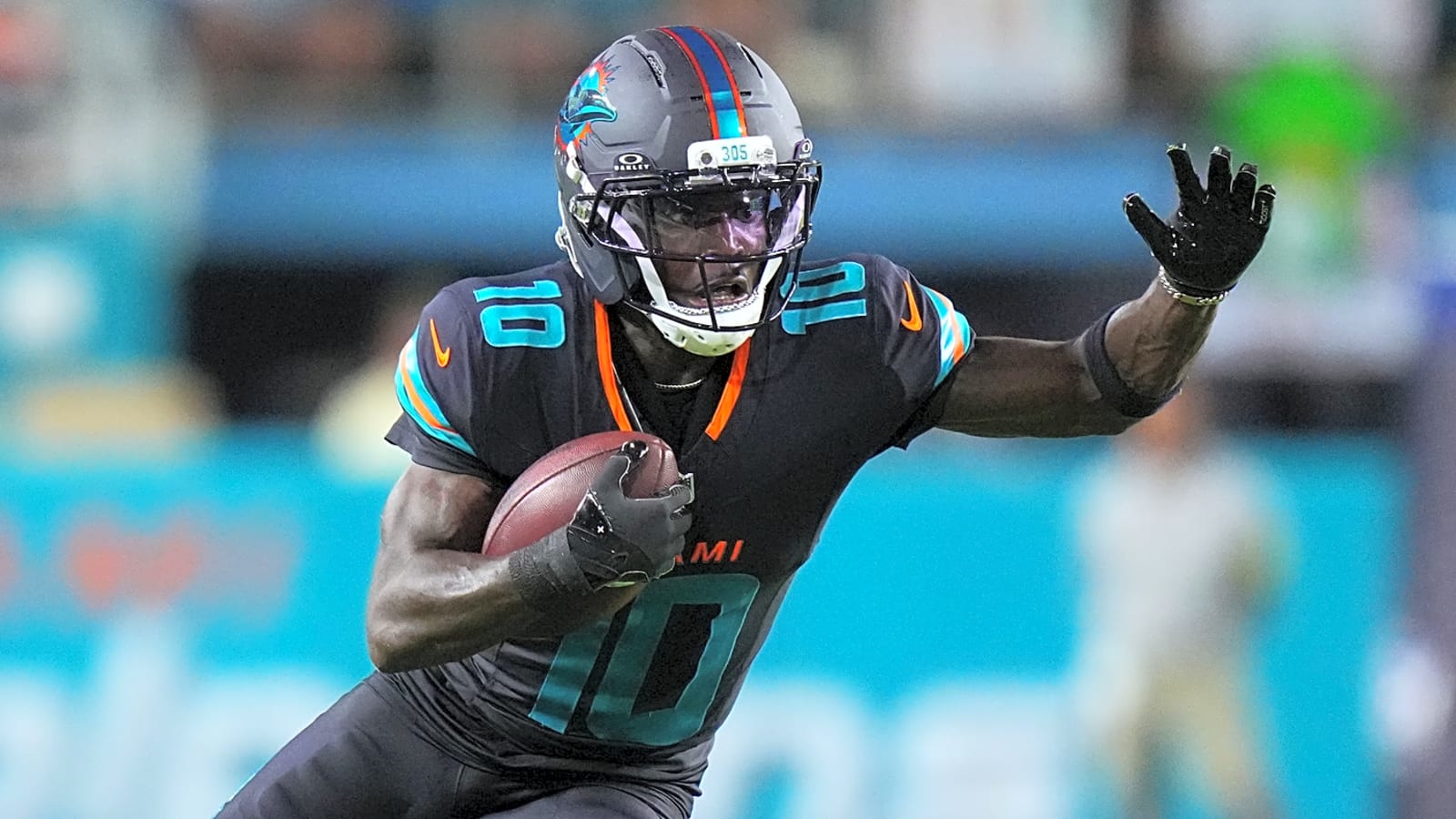 CBS REPORT: Dolphins Likely To Release Tyreek Hill After the Season