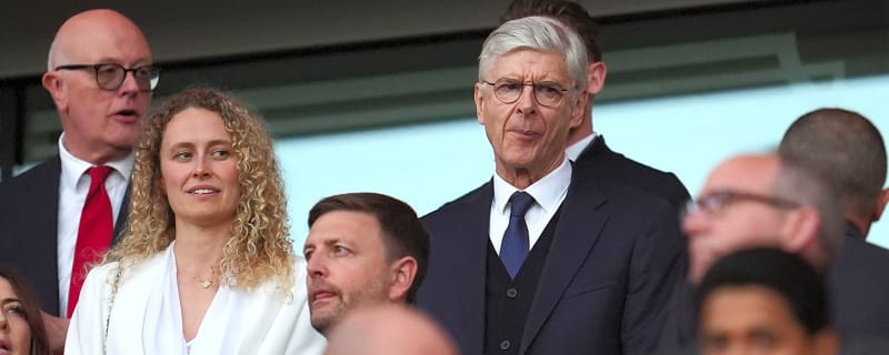 Arsene Wenger Demands Radical Offside Rule Change by Next Year