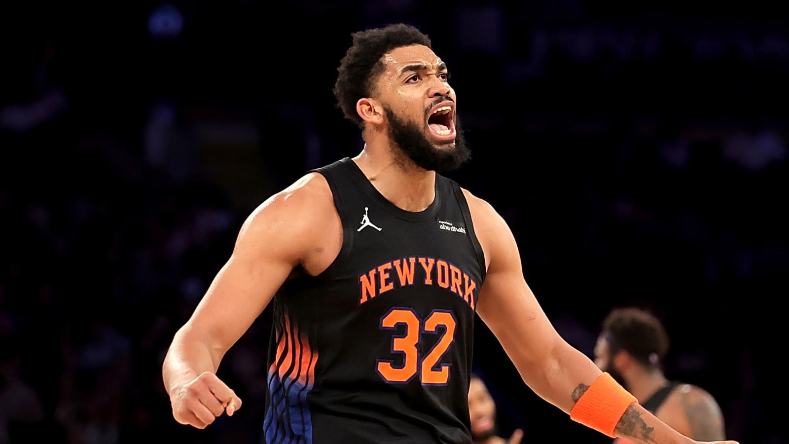 NBA Notes: Knicks, Karl-Anthony Towns, Lakers, Austin Reaves, Nuggets