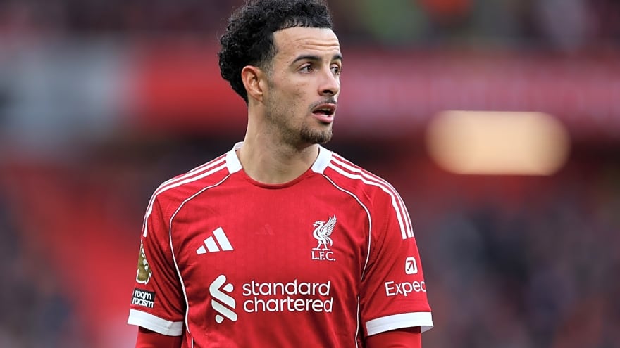 ‘Will start there’ – Arne Slot confirms slight tactical reshuffle for Liverpool against PSV