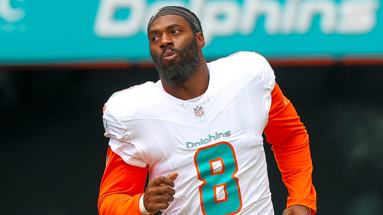 Bills signing four-time Pro Bowler after he got waived by division rival