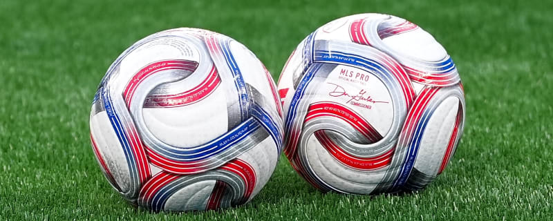 Man United begin work on move for 'outstanding' 26-year-old amid contract uncertainty