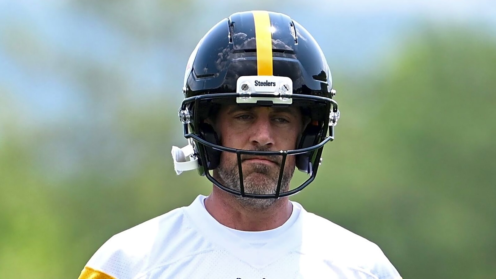 ‘Another Disappointing Closing Chapter to His Legacy’: NFL Expert Highlights What’s at Stake for Aaron Rodgers’ Potential Final Season