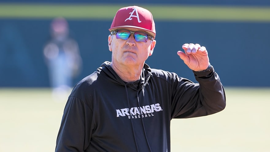 'I don't think he was super happy with what was going on' - Arkansas HC Dave Van Horn reveals what he told Tony Vitello about leaving UT