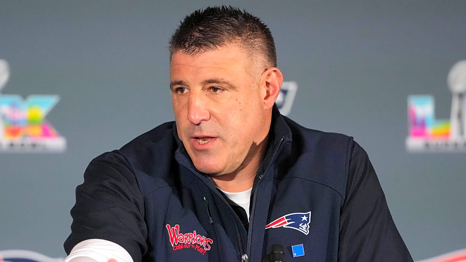 NFL execs share gloomy outlook for Pats amid Vrabel-Russini controversy