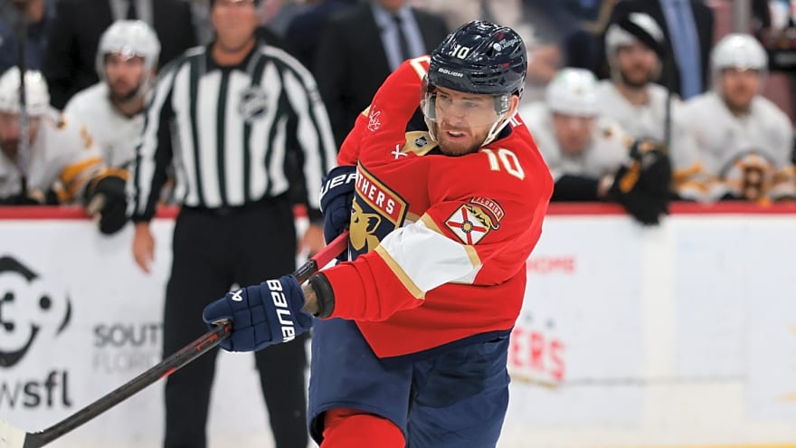 Ducks Sign A.J. Greer To a Four-Year Extension Hours Ahead of NHL Free Agency