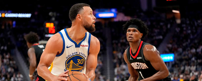 Stephen Curry’s Return vs. Rockets Ruined as Draymond Green Spots 23-Year-Old Warriors Star’s Costly Mistake