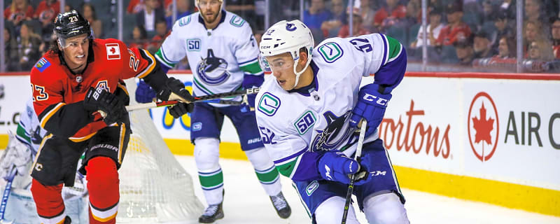 Canucks qualify Woo and Tolopilo; allow McWard, Nielsen, Glover, and Felton to hit free agency