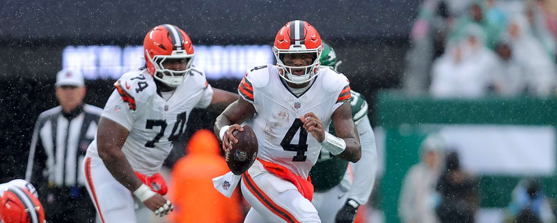 Browns Open To Re-Signing QB Deshaun Watson