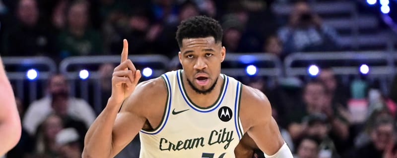 Report: Giannis Antetokounmpo sends a message to Bucks during team meeting