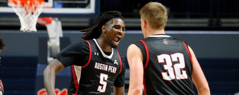 Austin Peay stuns North Florida in one of the wildest endings in college basketball history