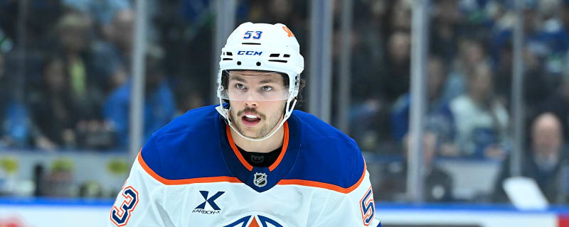 Oilers Recall Isaac Howard, Quinn Hutson