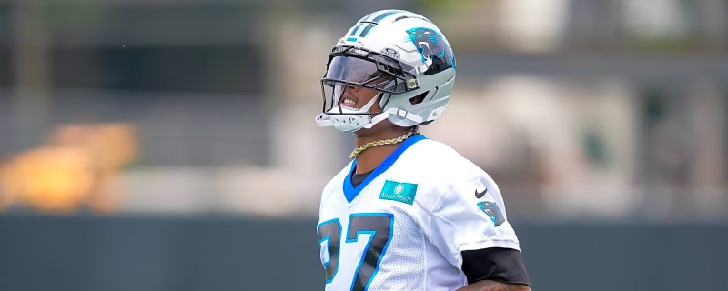 Panthers Elevate S Isaiah Simmons & LB Jeremiah Moon