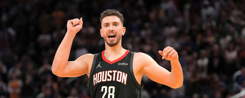 Rockets edge Warriors 117-116