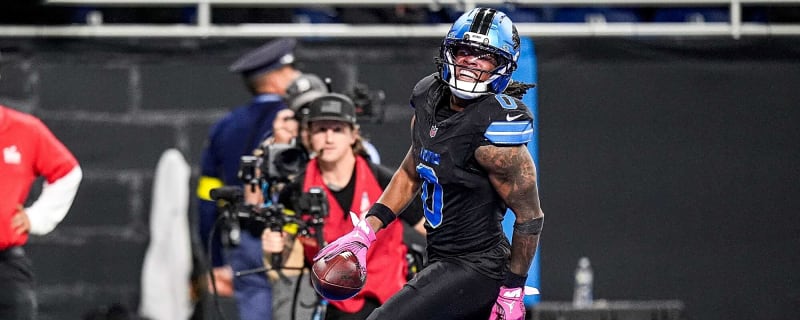 Barry Sanders Hypes Up Lions&#39; Jahmyr Gibbs on Huge Day in Detroit