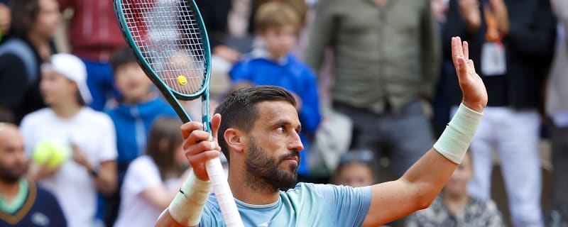 From movie sets to center court: Former child actor Damir Dzumhur set to challenge Carlos Alcaraz in Roland Garros third round