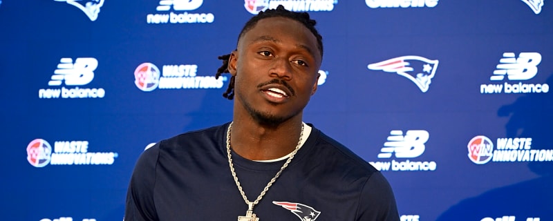 Theories emerge for why Patriots were quick to trade with Eagles for A.J. Brown
