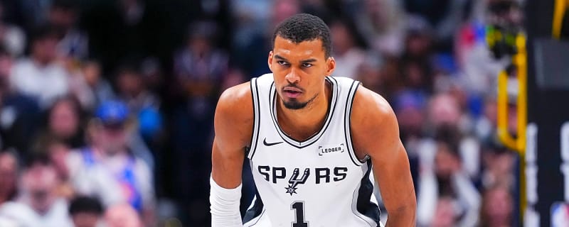 Victor Wembanyama X-rays negative after rib injury