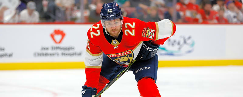 Former Vancouver Canucks Player Unexpectedly Retires at Young Age of 35