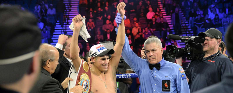 Emanuel Navarrete vs Charly Suarez: Weigh-In Results & Betting Odds