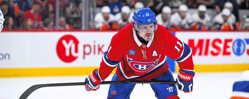 Brendan Gallagher (wearing his Canadiens jersey) was in Brossard this morning