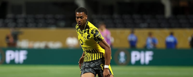 Man Utd, Chelsea & Tottenham chase €55m homegrown midfield powerhouse