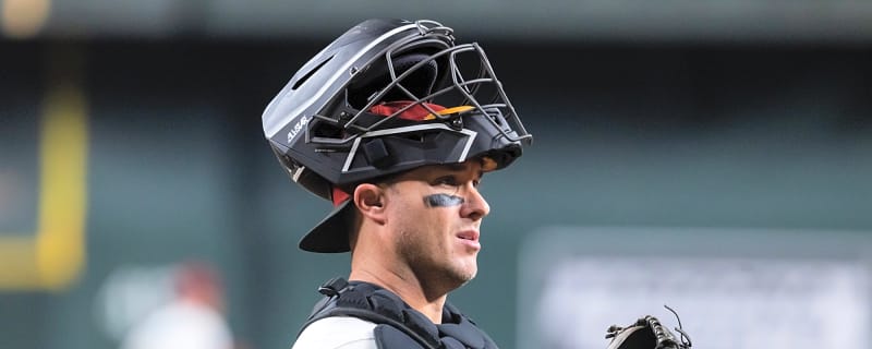 Diamondbacks re-signing one-time All-Star catcher James McCann