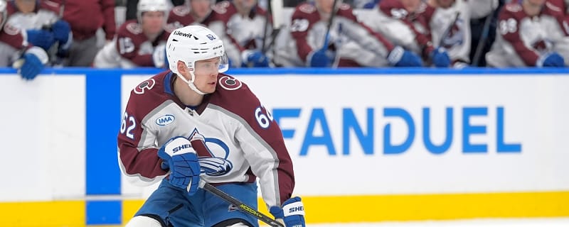 Avalanche’s Artturi Lehkonen Leaves Game Injured, Will Miss Time