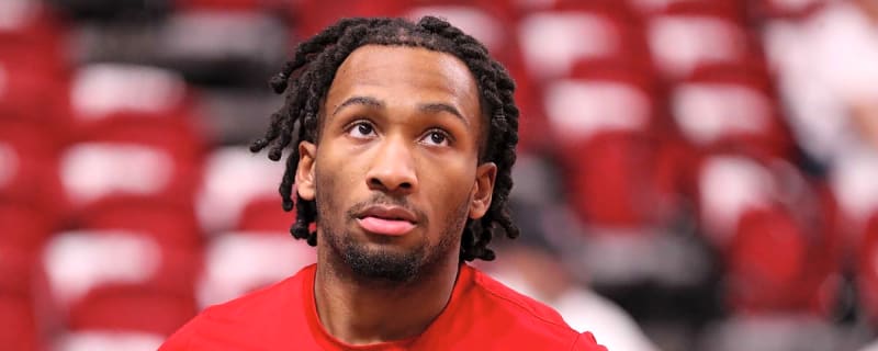 Internet Responds To Kansas Star Player Checking Himself Out of Game