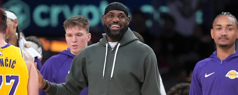 Lakers’ LeBron James day-to-day after missing practice