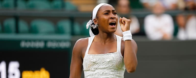 Watch: Dayana Yastremska bizarrely finds Coco Gauff&#39;s earring during monumental Wimbledon win